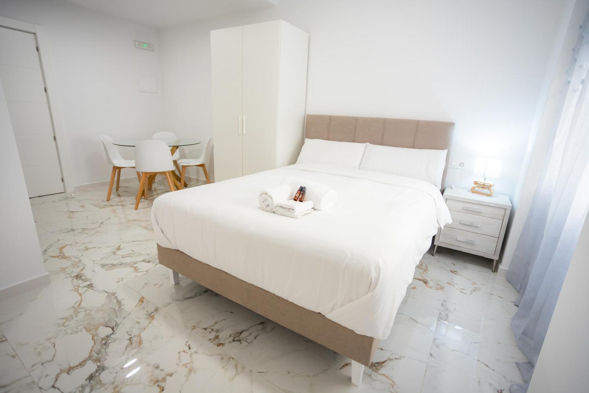 L&G Apartments Bahia Suite Alicante Zewnętrze zdjęcie