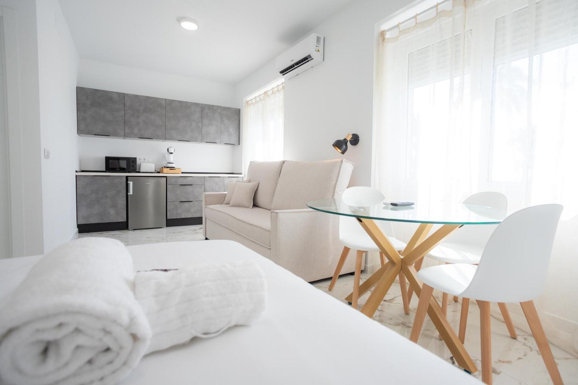 L&G Apartments Bahia Suite Alicante Zewnętrze zdjęcie